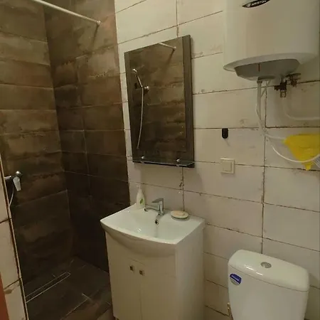 у театра музкомедии, отрада - 800м Apartment