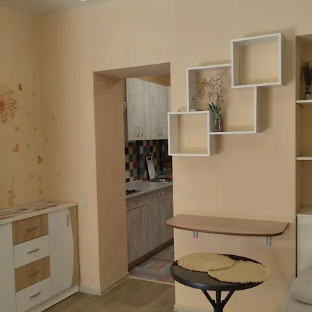 у театра музкомедии, отрада - 800м Apartment Odesa